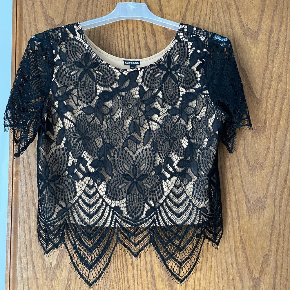 Express Large Lace Crop shirt. Never worn.